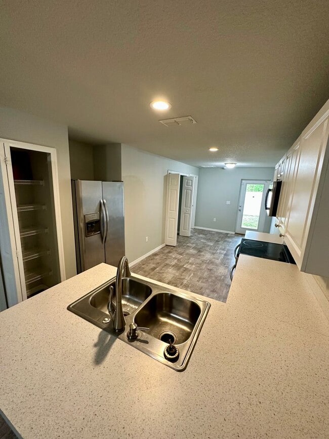 2027/2029 Guava Drive