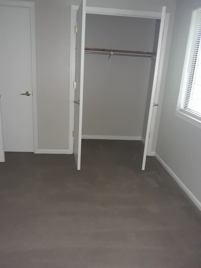 Photo - Lincoln Village Apartments