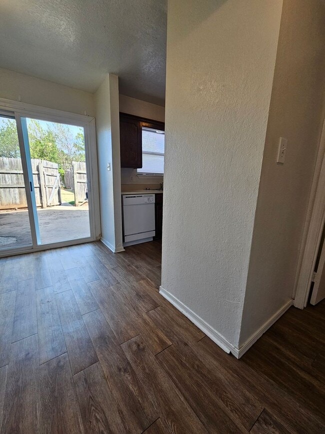 2209 Beaumont Dr