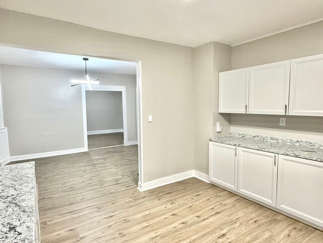 Photo - 2007 S 8th St Unit Lower