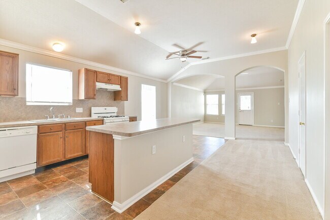 Photo - 5811 Ridgebluff Ln