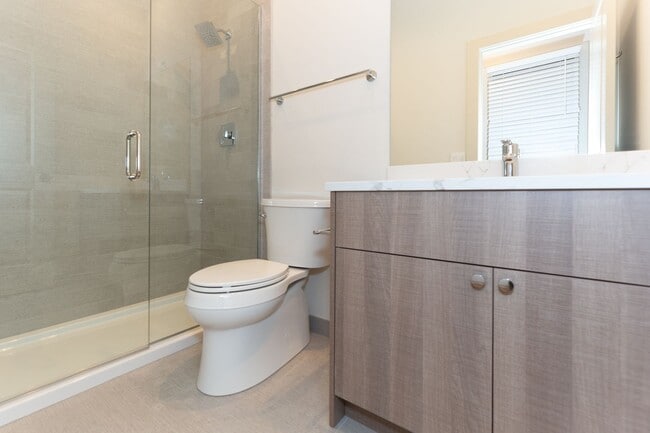 Photo - 1326 W Diversey Pkwy Unit 1326-1