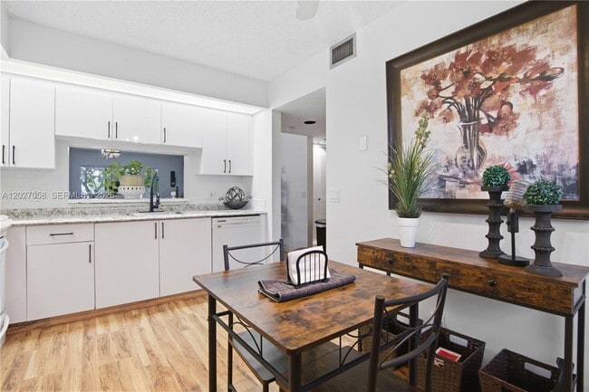 Photo - 12901 SW 15th Ct Unit 208V