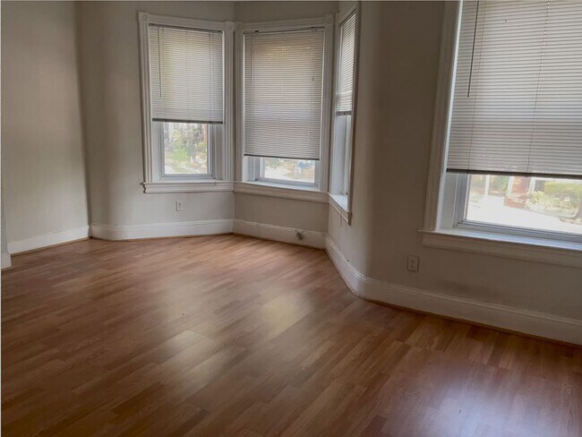 Building Photo - 63 Rhode Island Ave NW Unit 3 Rental