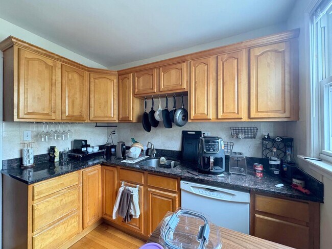 Photo - 33 Magnus Ave Unit 3