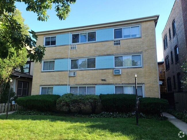 Building Photo - 828 Seward St Unit 2W Rental
