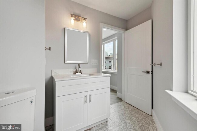 Photo - 1600 Ridge Ave Unit 3