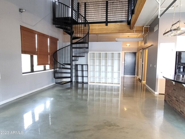 Photo - 914 E Osborn Rd