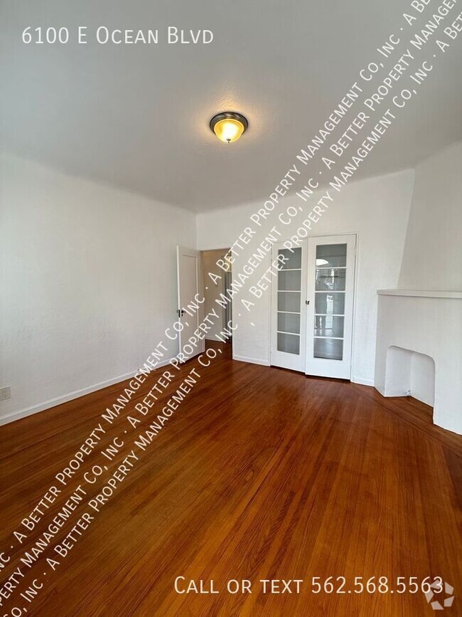 Building Photo - Lower Bright Corner Unit w/Hardwood Floors... Rental