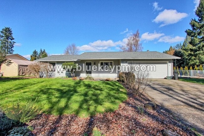 Photo - 3 Bed, 2 Bath Home in Battle Ground with Fully Fenced Backyard