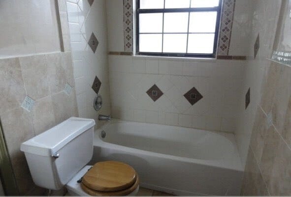 Photo - 8139 Justin Rd N