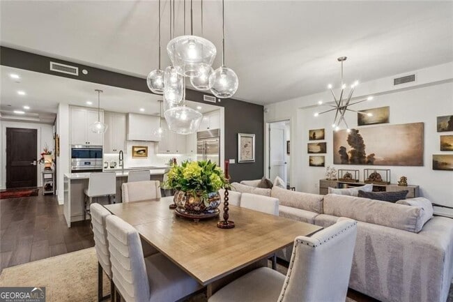 2520 Peachtree Rd Unit 602
