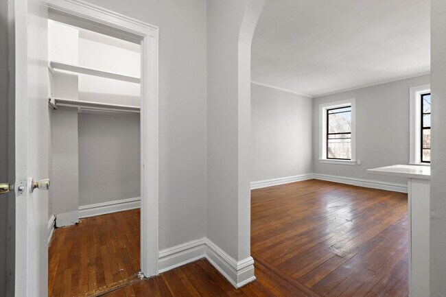 Photo - 821 Bergen Ave Unit B12