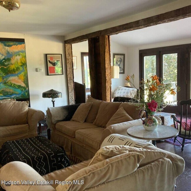 Photo - 312 River Rd