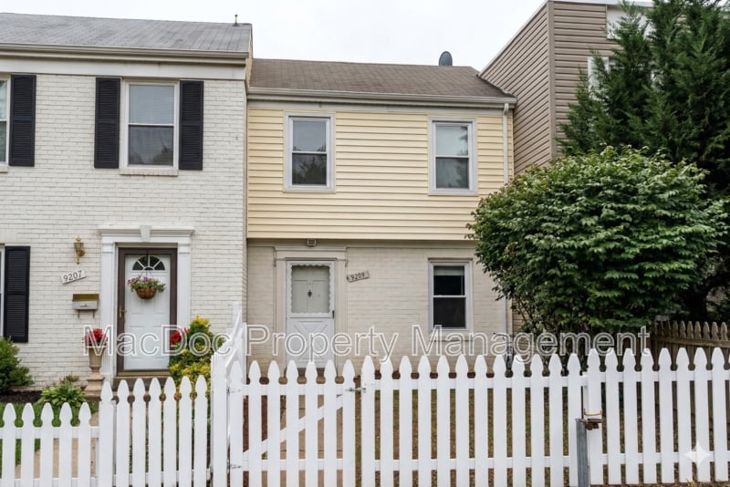 Photo - 9209 Hood Rd