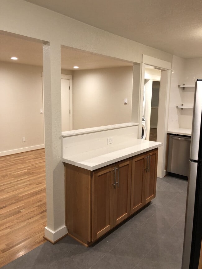 Photo - Juneau University Court Storage-W/D-Parking-Pets Unit 6