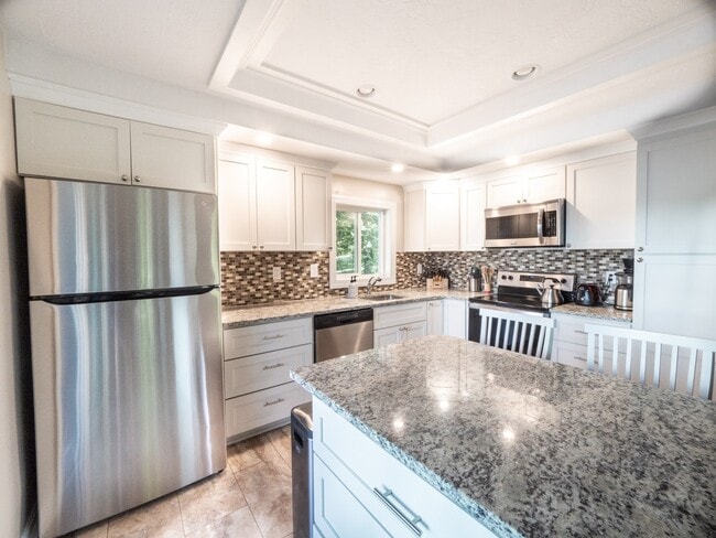 Photo - 17 Lakeview Dr