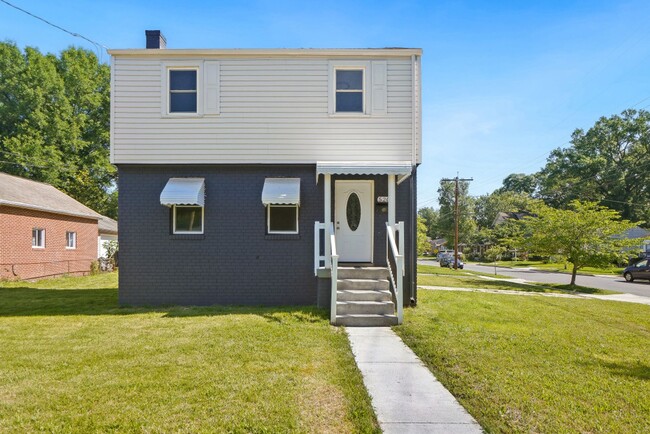 Building Photo - 5204 Lackawanna St