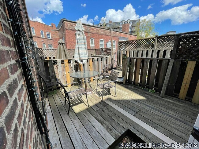 1406 Beacon St Unidad 2