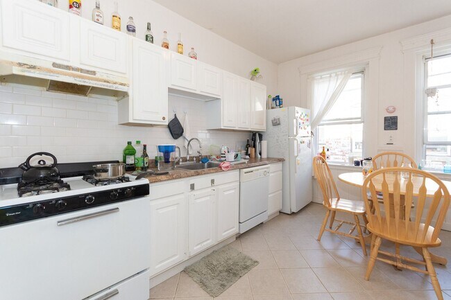 Photo - Newly renovated two bedroom, MUST SEE, Great Packard's Corner location Unit #32