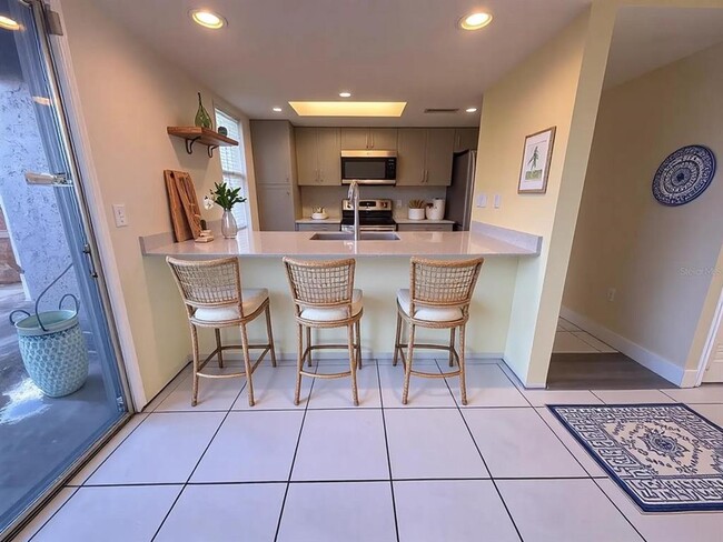 Photo - 4033 Henley Rd