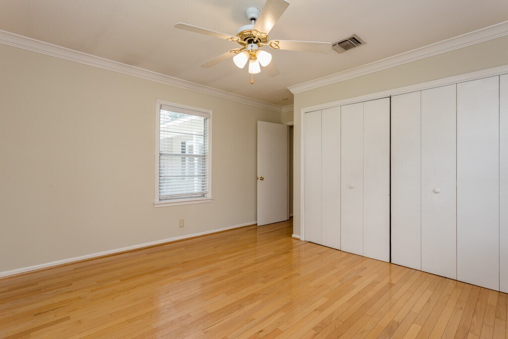 Photo - 1230 Timbergrove Ln