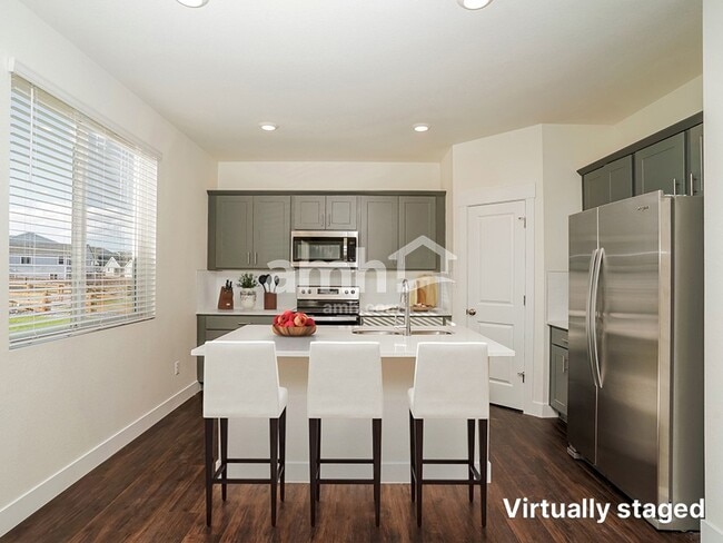 3951 Ryedale Wy