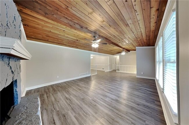 Photo - 2935 Leasa Ct