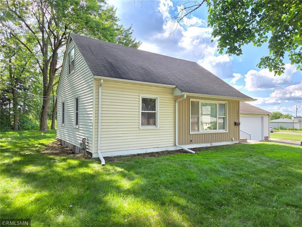 Photo - 5607 Regent Ave N