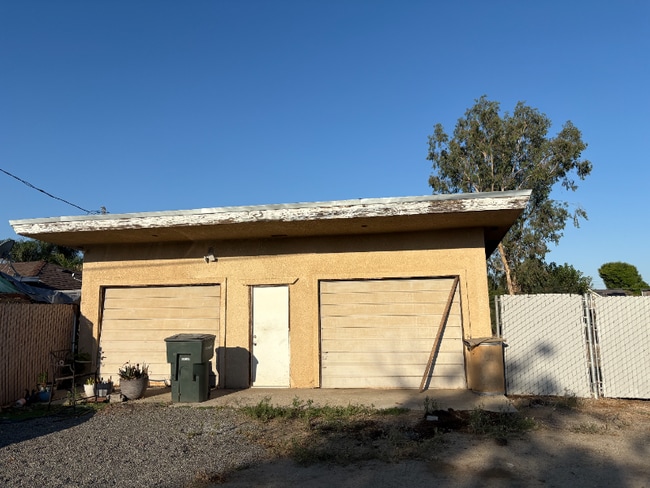 Building Photo - 720 Olive Ave Rental