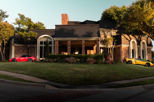 Building Photo - 100 Sewell Ct