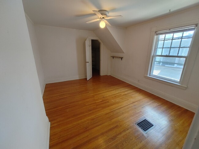 Photo - 39 Rutgers St Unit 3