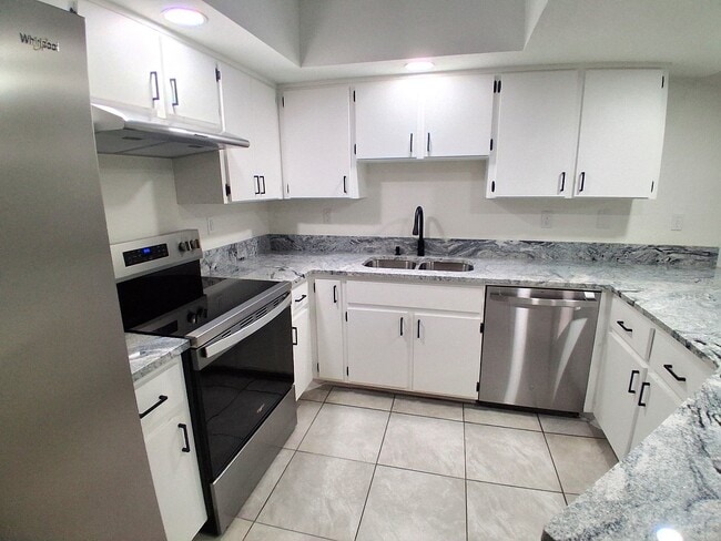 Photo - 10490 Chalmer St Unidad 8