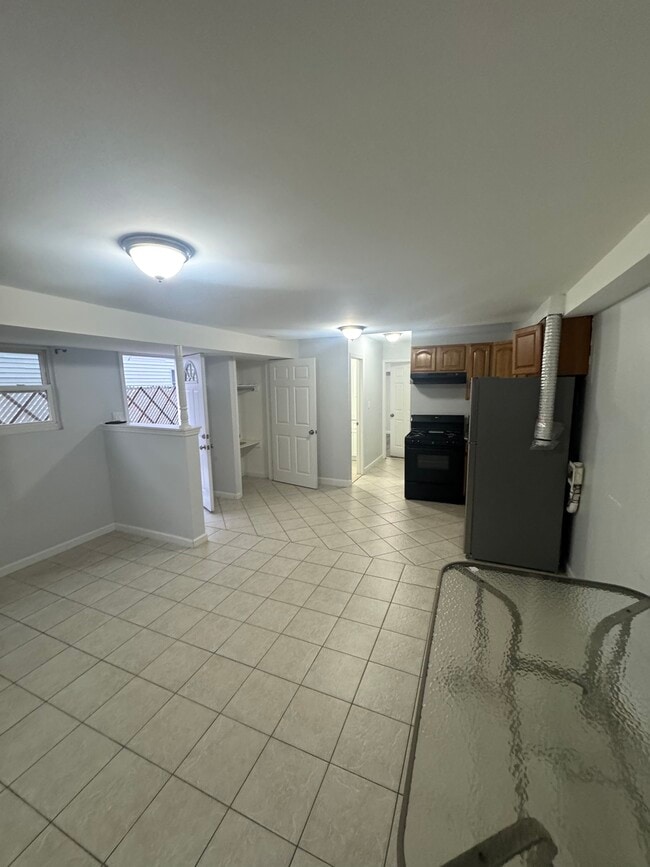 Building Photo - 86 Renee Pl Unit 1 Rental