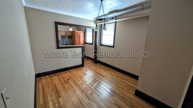 Photo - MainStN446 Unit 2