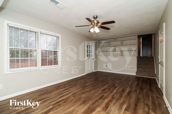 Photo - 1570 Sprayberry Dr