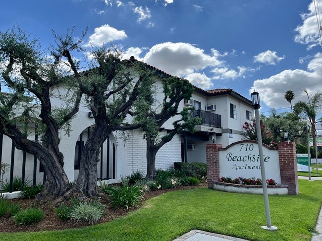 Building Photo - Beachside Apartments