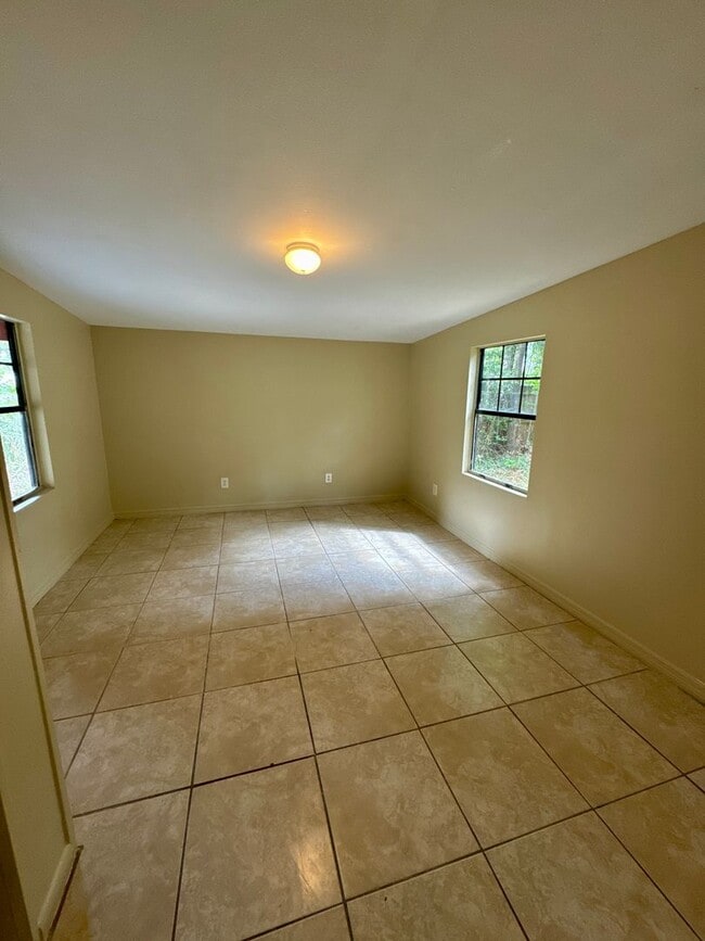 Photo - Great 3 Bedroom Available