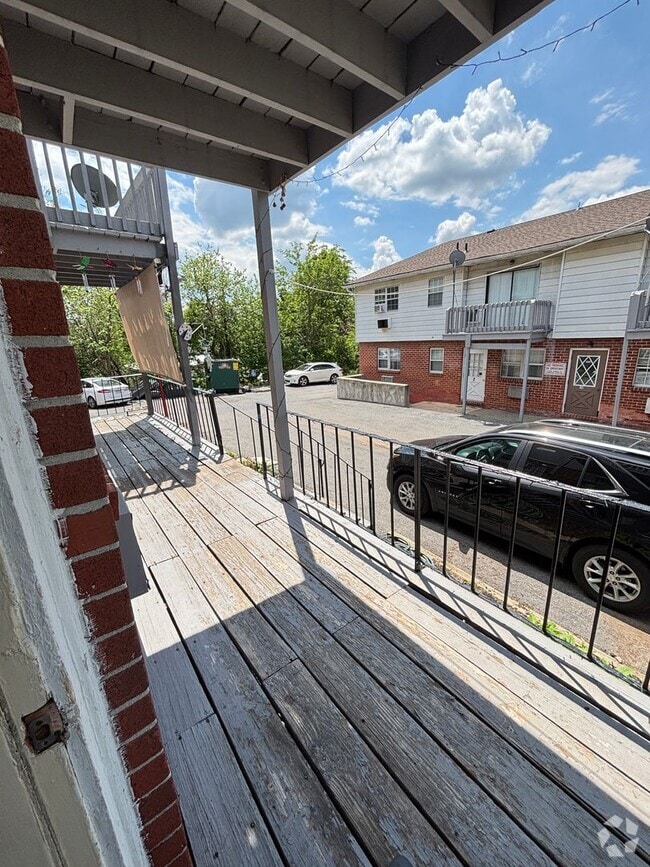 Building Photo - 820 W Susquehanna St Unit 2 Rental