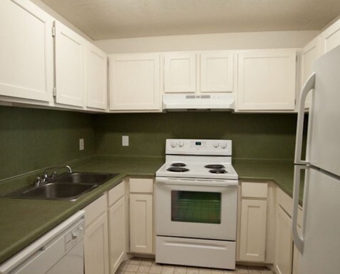 Photo - 1587 S Foothill Dr