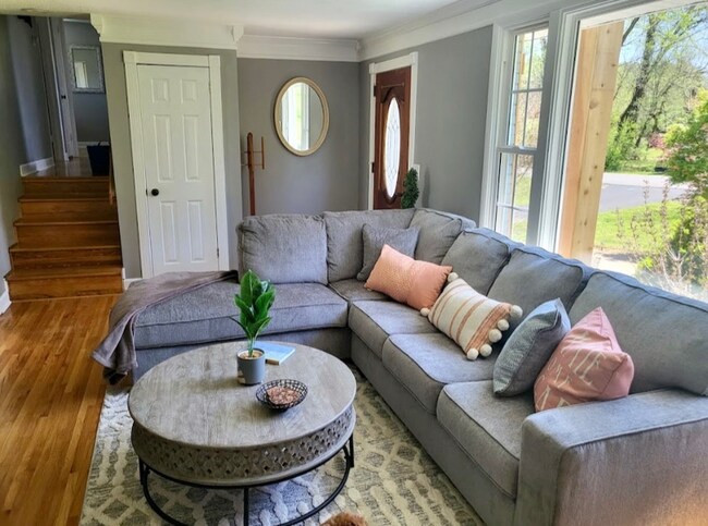 Photo - 202 Edgewater Dr