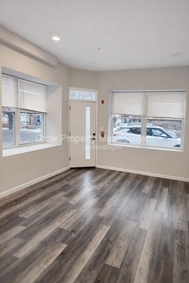 Photo - 623 W Oxford St Unit 1