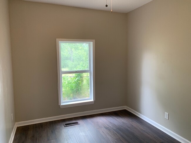 Photo - 2415 Booker St Unit B