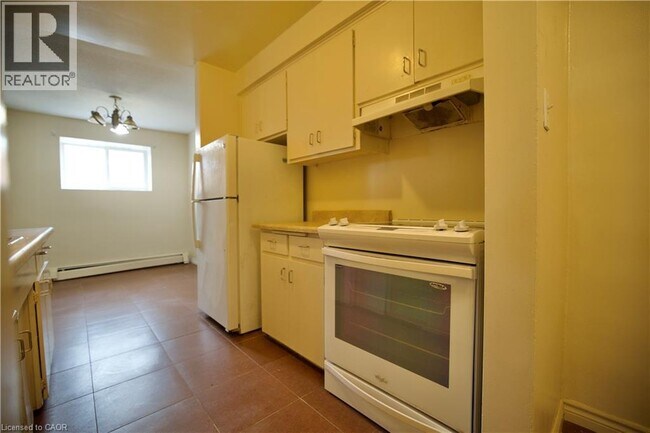 Photo - 223 Heiman St Unit 5