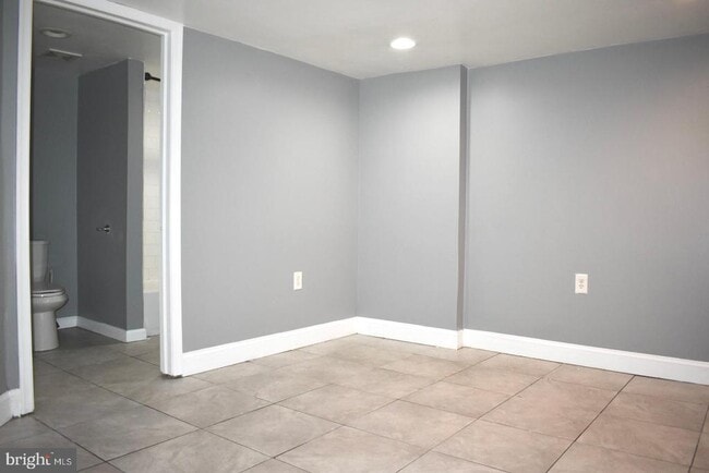 Building Photo - 7235 Haverford Ave