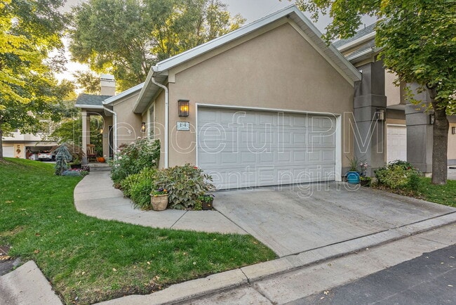 Photo - 1140 Parkway Ave Unidad E4 Rental