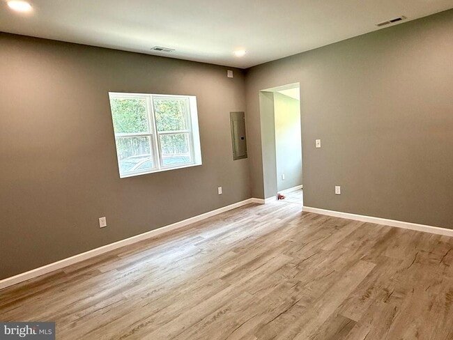 Photo - 4001 N Lakeshore Dr
