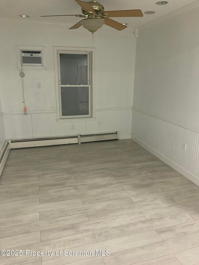 Photo - 120 Ridgeway St