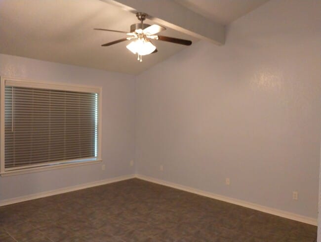 Photo - 1670 Glendale Rd