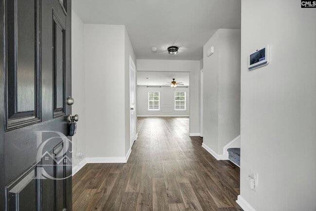 Photo - 942 Cornwallis Wy